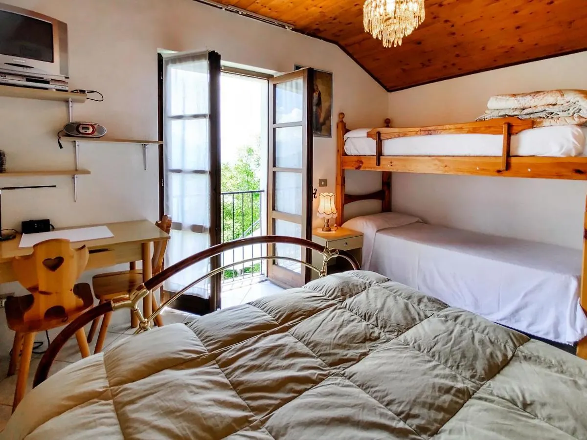 Holiday Home Baita Dei Nonni-3 By Interhome Livo  0*, Livo (Lombardy)